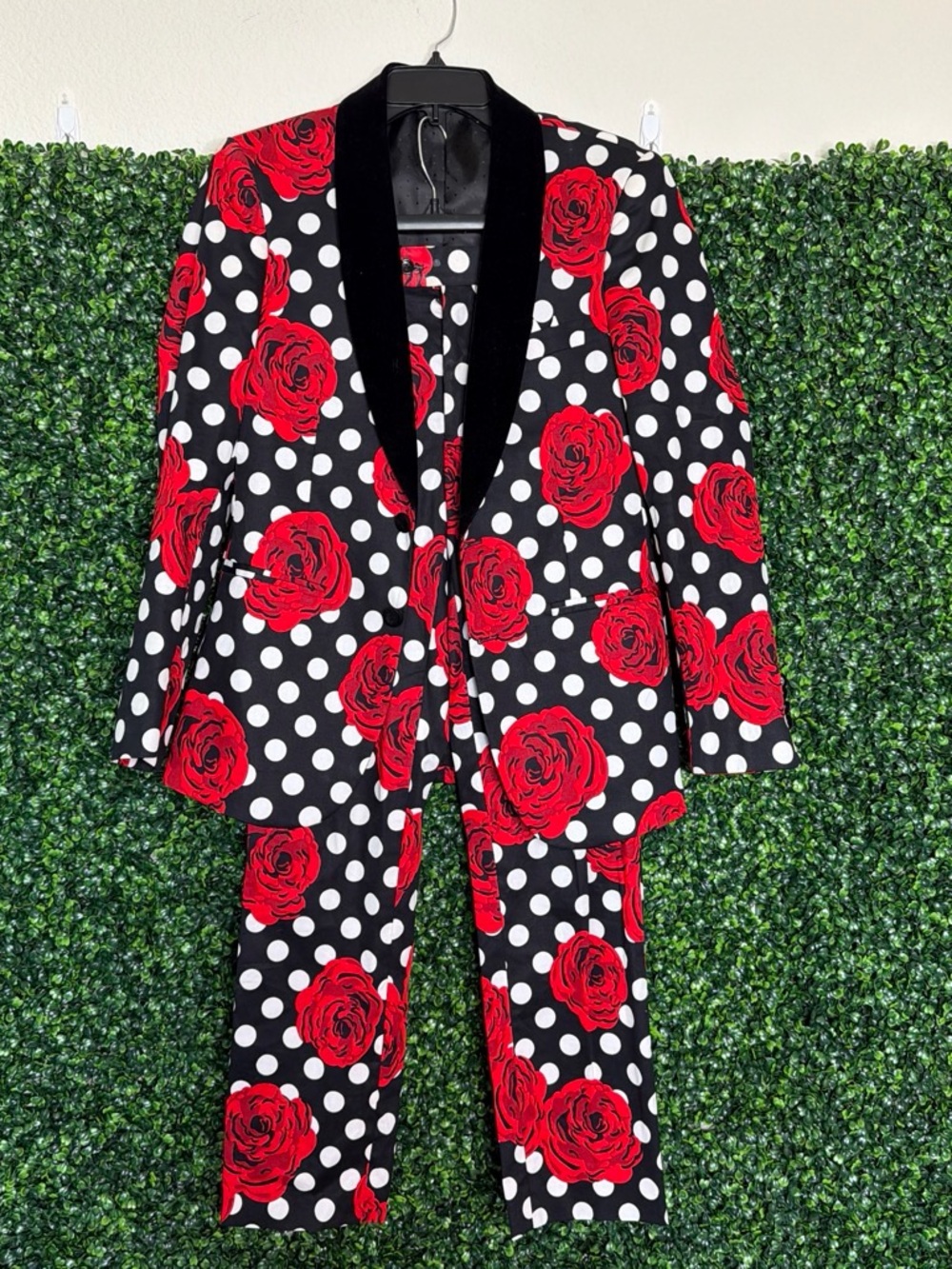 Red Rose Polka Dot Men's Blazer & Pants Suit